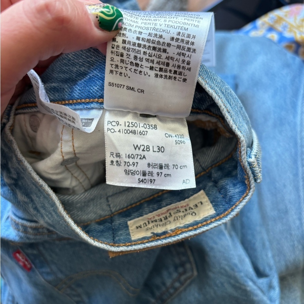 Levi’s size 28x30 jeans straight leg 100% cotton - Picture 6 of 8